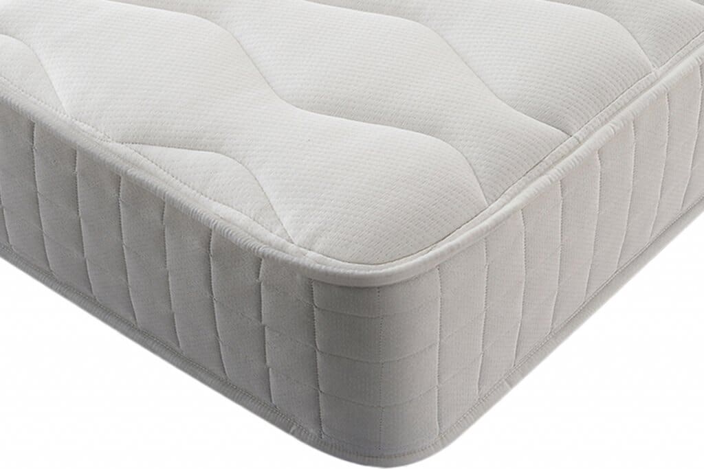 Close up image of corner of a Silentnight Essentials Memory Mirapocket 1000 Mattress