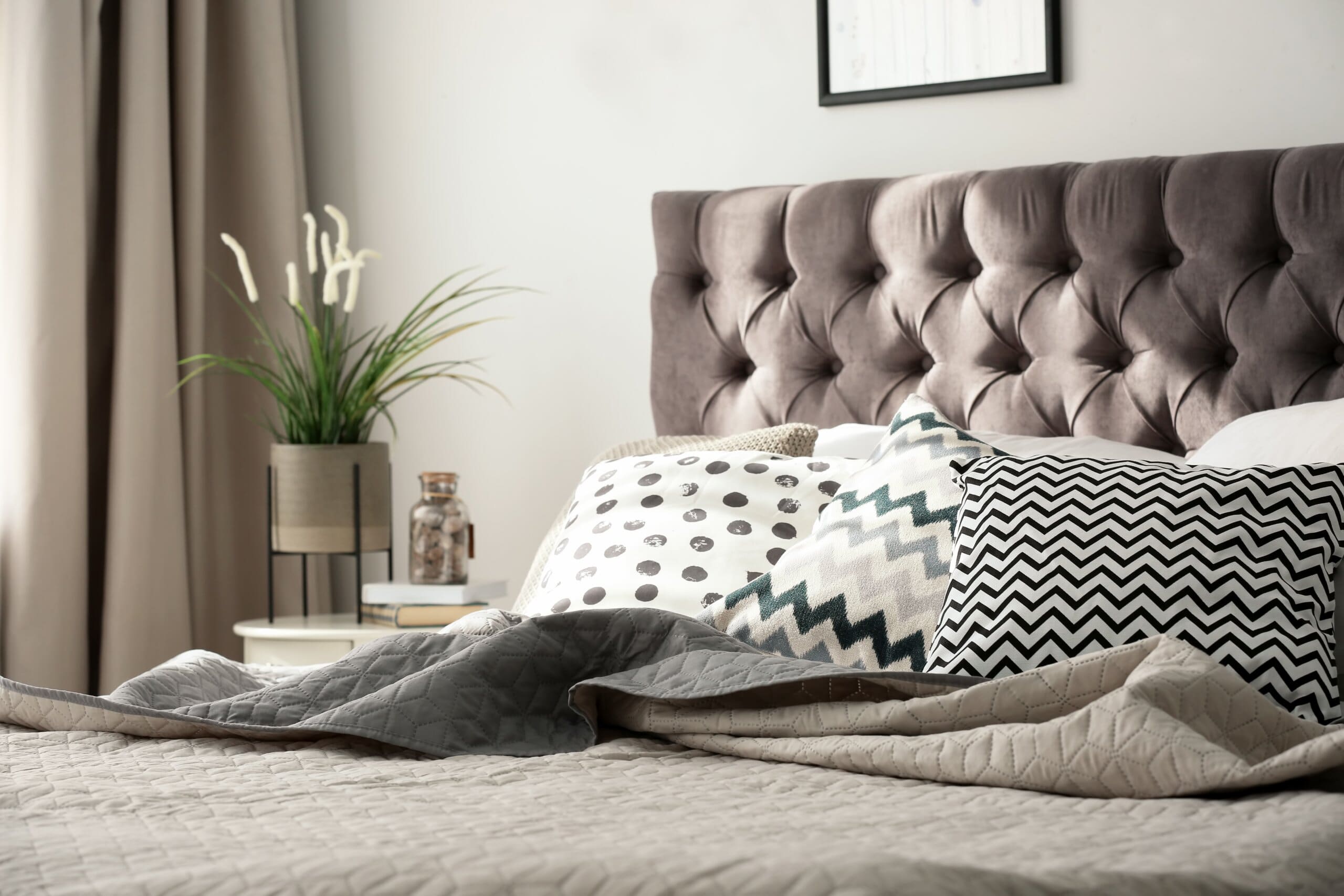 How To Dress A Divan Bed