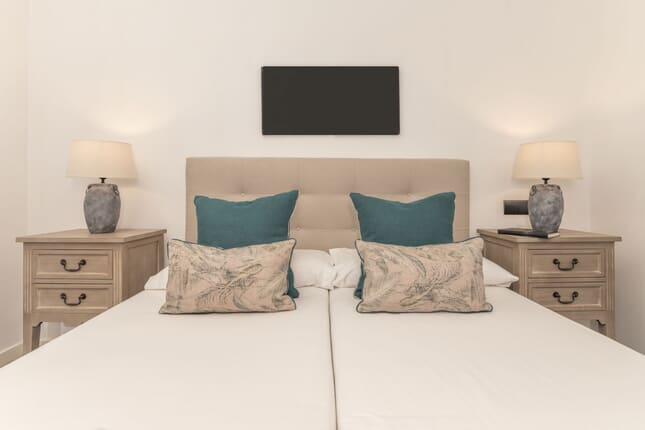 What Are Zip And Link Mattresses?