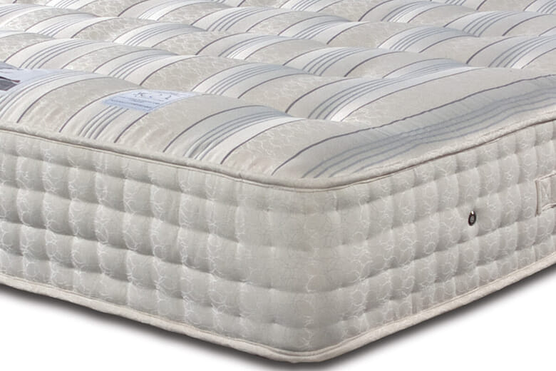 Product photograph of Sleepeezee Backcare Ultimate 2000 Pocket Mattress Super King Zip Link from Mattressnextday