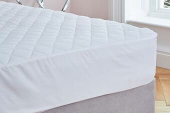 A product image for the Silentnight Soft as Silk Mattress Protector
