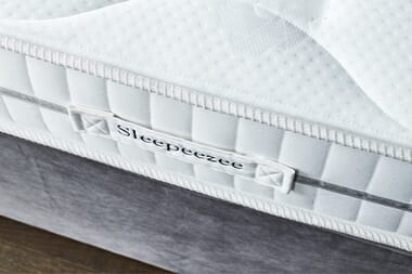An image for Sleepeezee Hybrid 2000 Mattress + Premium Divan Bed