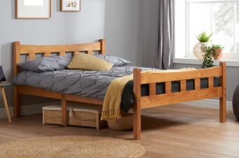 A product image for the Miami Pine Bed