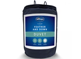 A product image for the Silentnight Feather and Down 13.5 Tog Duvet