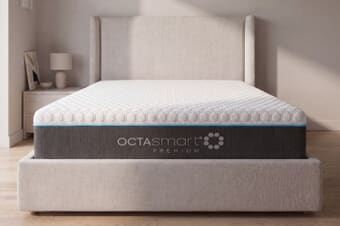 A product image for the Dormeo Octasmart Premium Deluxe Mattress