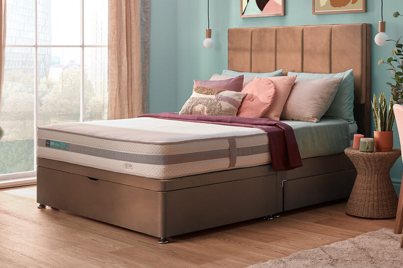 An image for Silentnight Lift Renew 1200 Pocket Latex Mattress