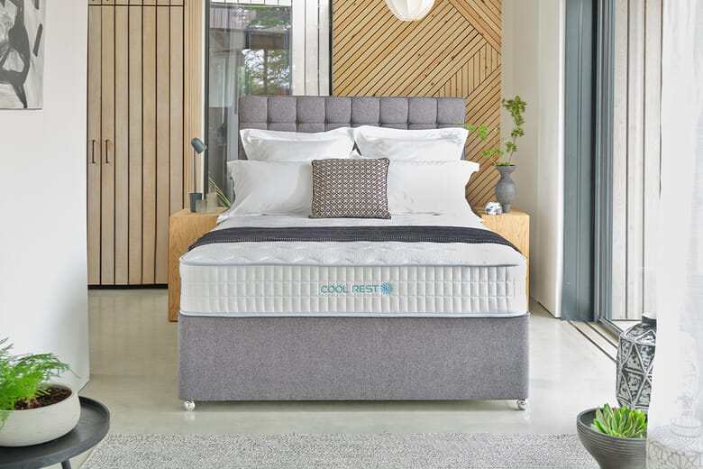Product photograph of Sleepeezee Cool Rest 1000 Pocket Cool Gel Memory Mattress Double from Mattressnextday