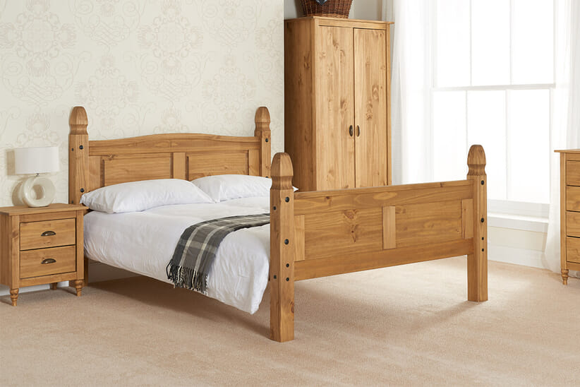 An image for Corona High End Pine Bed