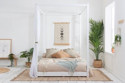 An image for Darwin White Four Poster Bed