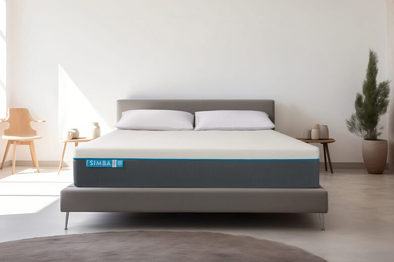 Product photograph of Simba Hybrid Mattress Small Double from Mattressnextday