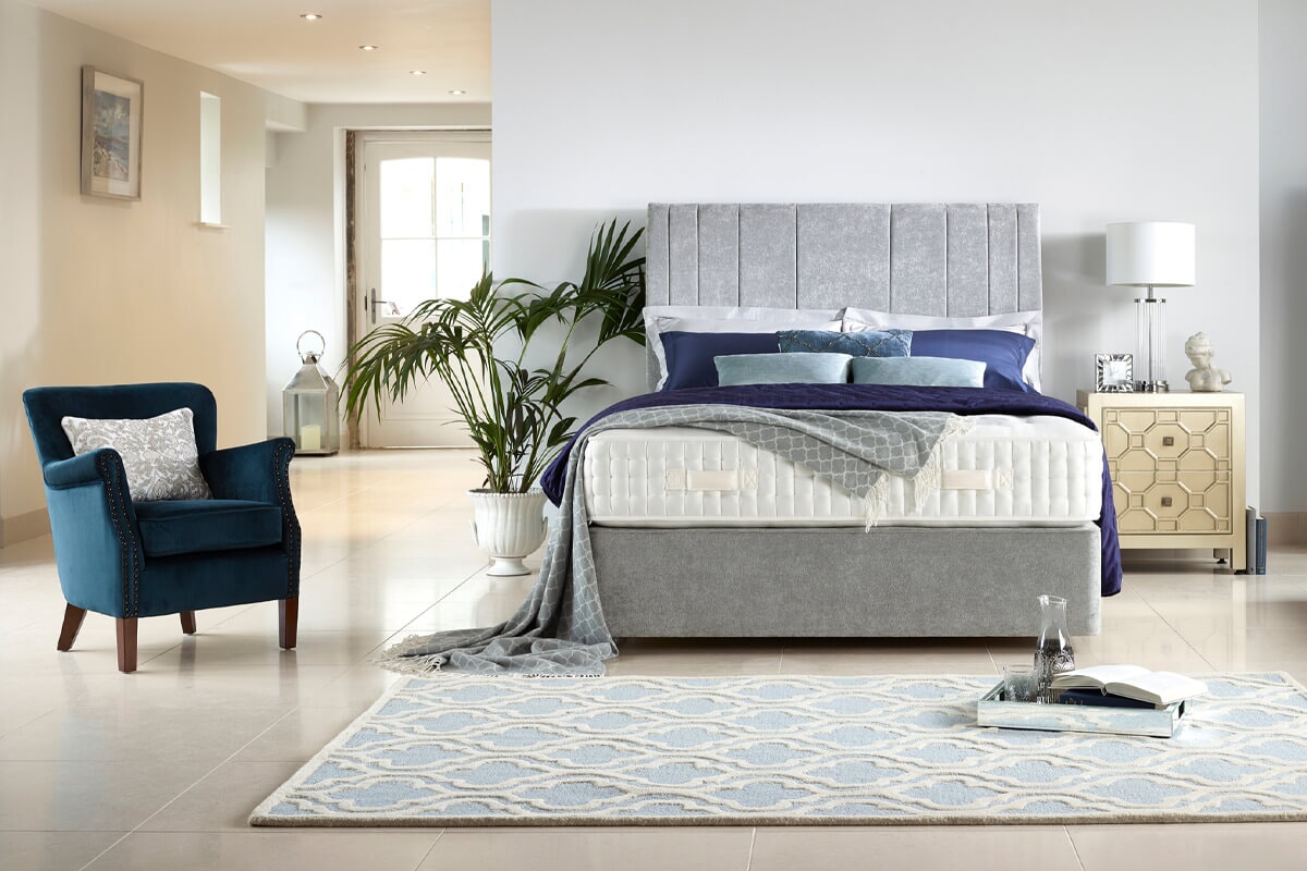 Harrison Spinks Winchester 13750 Mattress + Premium Divan Bed An image for Harrison Spinks Winchester 13750 Mattress + Premium Divan Bed
