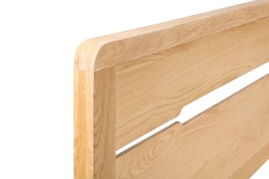 An image for Julian Bowen Geneva Oak Bed