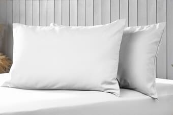 A product image for the Silentnight Supersoft Pillowcase Pair - White