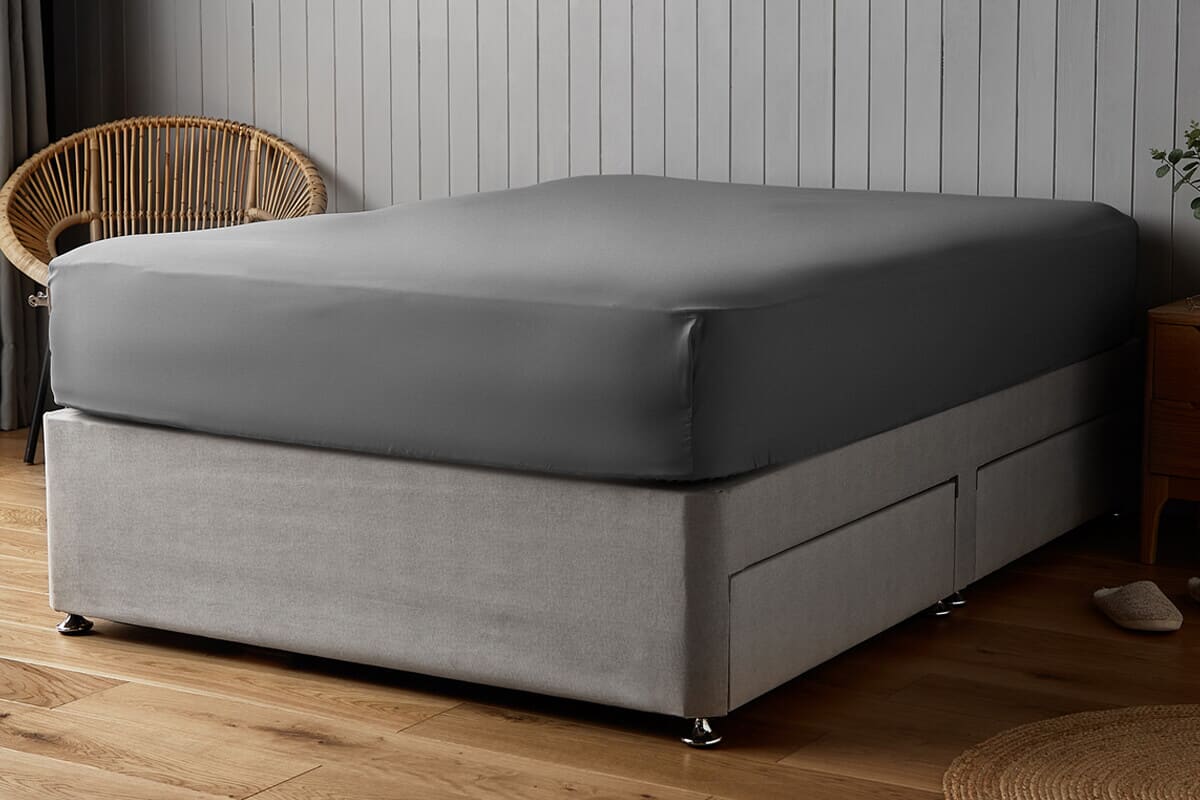Silentnight Supersoft Fitted Sheet - Charcoal