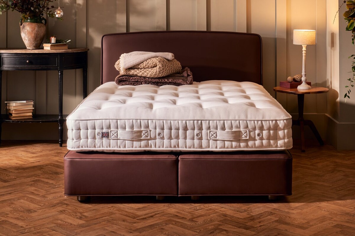 Vispring Traditional Bedstead Mattress - Medium + Premium Divan Bed Set An image for Vispring Traditional Bedstead Mattress - Medium + Premium Divan Bed Set