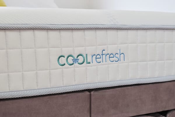 An image for Sleepeezee Cool Refresh 1600 Memory Hybrid Mattress + Premium Divan Bed