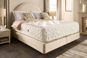 A product image for the Harrison Spinks Pearl 30000 Mattress