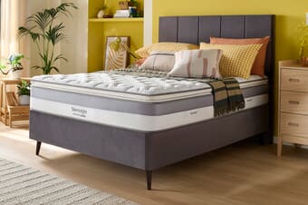 A product image for the Silentnight Memory Cool 2000 Pocket Pillow Top Mattress