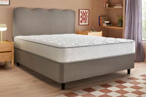 A product image for the Silentnight Memory 800 Pocket Legacy Mattress