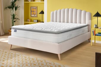 A product image for the Silentnight Memory 2000 Pocket Pillowtop Mattress