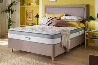 A product image for the Silentnight Memory Cool 1000 Pocket Mattress