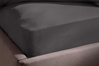 A product image for the Silentnight Washed Cotton Rich Fitted Sheet - Charcoal