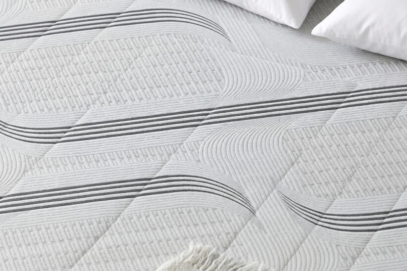 An image for Tuft & Springs™ Radiance 1000 Gel Hybrid Mattress