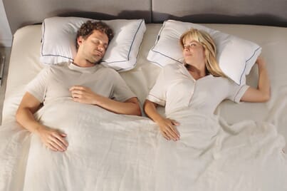 An image for Emma® Hybrid Pillow