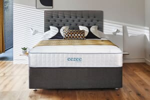 A product image for the Sleepeezee Gel 2000 Pocket Hybrid Mattress + Premium Divan Bed