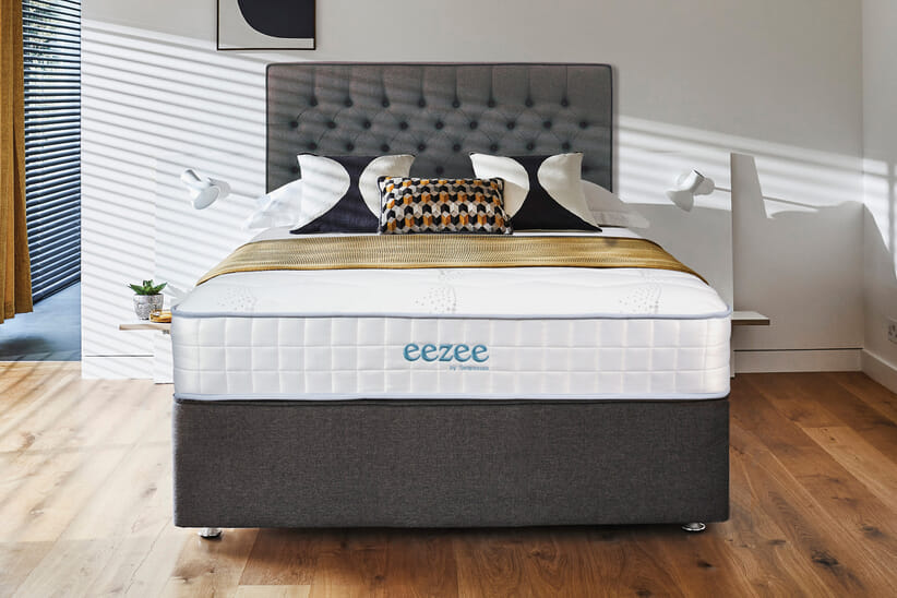 An image for Sleepeezee Gel 2000 Pocket Hybrid Mattress + Premium Divan Bed