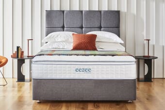 A product image for the Sleepeezee Gel 3000 Pocket Hybrid Ortho Mattress + Premium Divan Bed