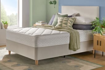 A product image for the Silentnight Extra Firm Miracoil Cushion Top Mattress