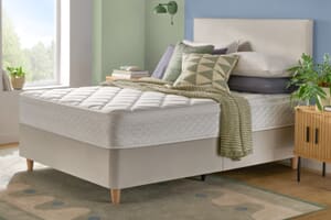 A product image for the Silentnight Extra Firm Miracoil Cushion Top Mattress