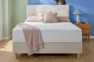 A product image for the Silentnight Miracoil Memory Cushion Top Mattress