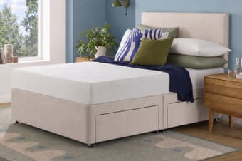 A product image for the Silentnight 7 Zone Memory Foam Mattress + Premium Divan Bed