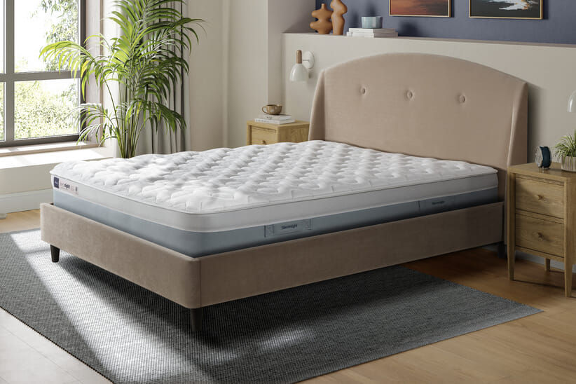 An image for Silentnight Sleep Right™ easyflex Gel 2000 Mirapocket Mattress