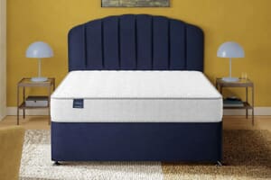 A product image for the Silentnight 800 Mirapocket Memory Ortho Mattress
