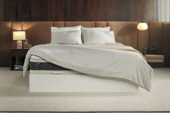 A product image for the Emma® Diamond Hybrid Deluxe Mattress