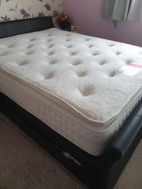 A customer photo for Spring King® Sanctuary Spa 2000 Pillow Top Mattress - Beautiful mattress medium i'm so happy I decided to buy this its amazing. Author: Gail. Dated: 2021-07-06