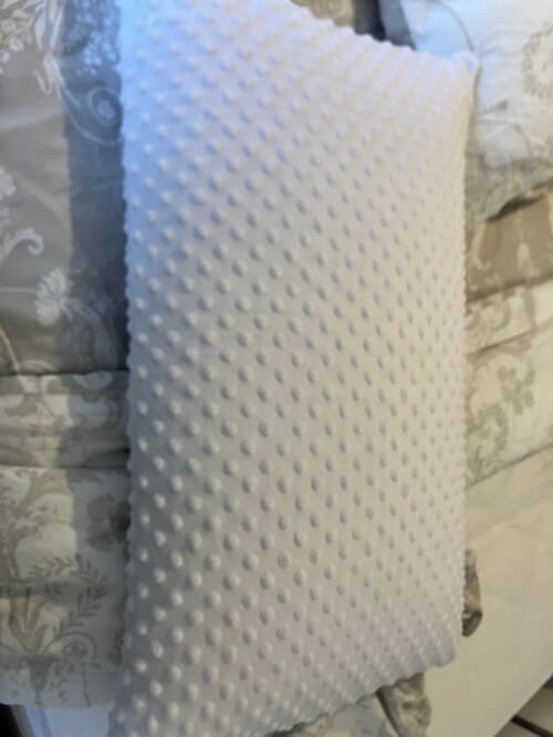 A customer photo for Hypnos High-Profile Latex Pillow - Purchased these pillows as hypnos and recommended for side and back sleeping, ho. Author: Duckett19. Dated: 2023-10-24
