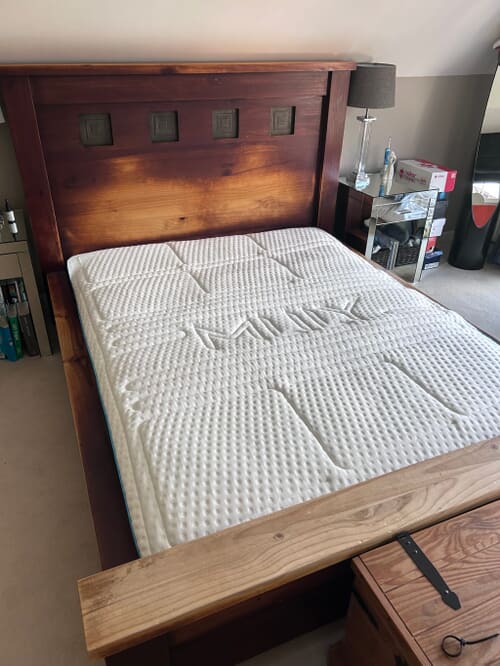A customer photo for ​MLILY®​ Polar 1800 Cool Gel Hybrid Mattress - The mattress supports your body perfectly. My wife says, It feels like you are s. Author: Gavin Scott. Dated: 2026-10-23